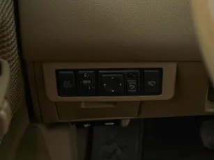 Nissan  13