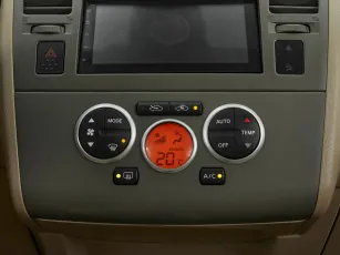 Nissan  15