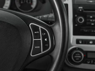 Kia  12