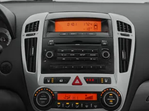 Kia  14