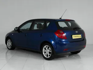 Kia  4