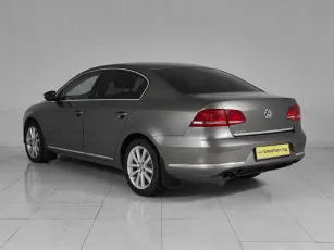 Volkswagen  4