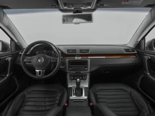 Volkswagen  8