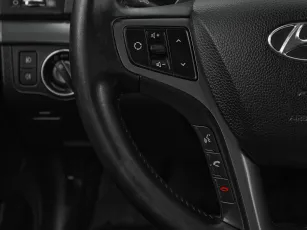 Hyundai  11