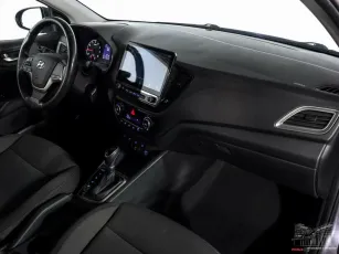 Hyundai  7