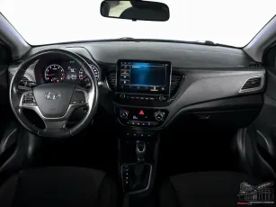 Hyundai  8