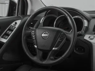 Nissan  10