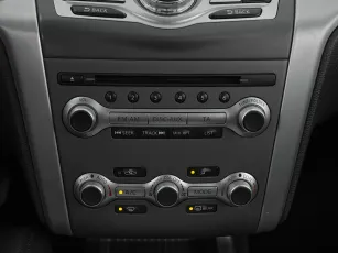 Nissan  16