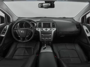 Nissan  8