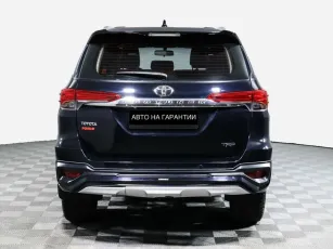 Toyota  4