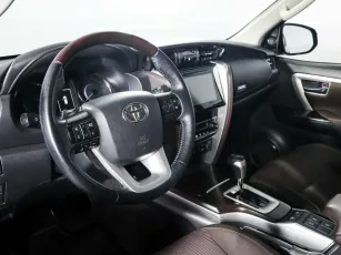 Toyota  8