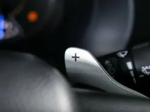 Toyota  9