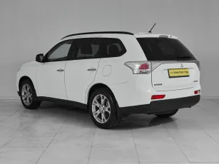 Mitsubishi  4