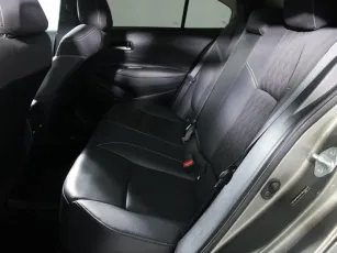 Toyota  12