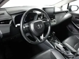 Toyota  8