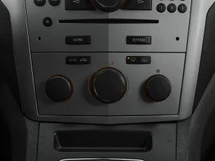 Opel  16
