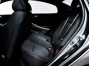 Hyundai  10