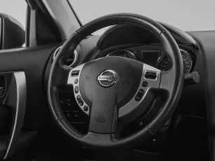 Nissan  10