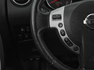 Nissan  11