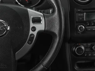 Nissan  12