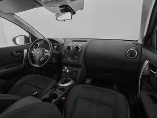 Nissan  9