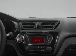 Kia  17