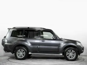 Mitsubishi  4