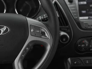 Hyundai  12