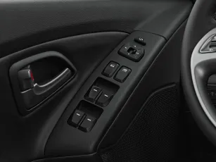 Hyundai  13
