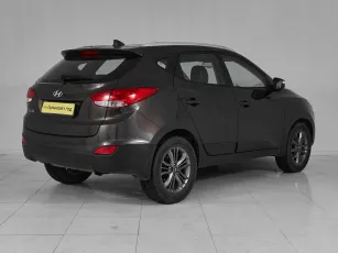 Hyundai  6