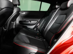 Kia  10