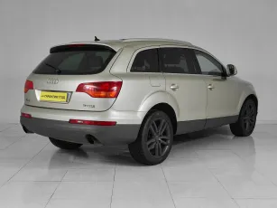 Audi  6