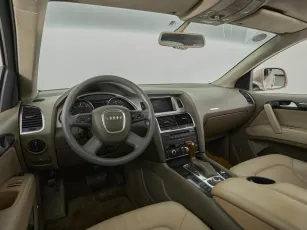 Audi  8