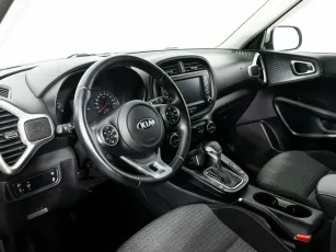 Kia  10