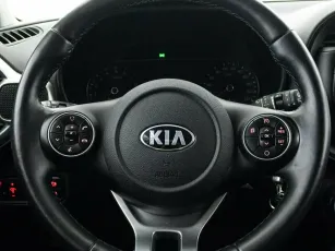 Kia  13