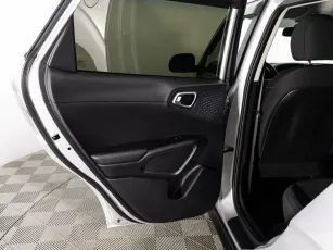 Kia  22