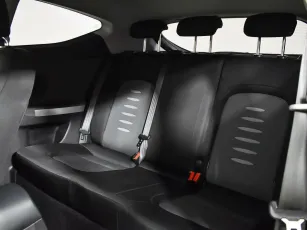 Kia  15