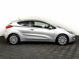 Kia  4