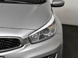 Kia  7