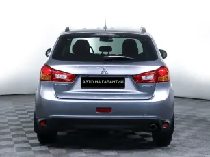 Mitsubishi  6