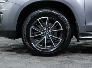 Mitsubishi  8