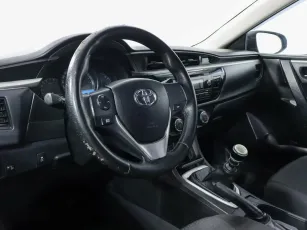Toyota  8