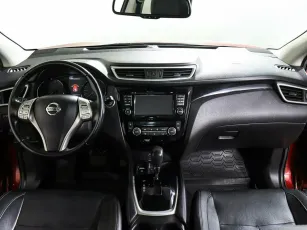 Nissan  10