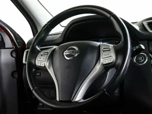 Nissan  11