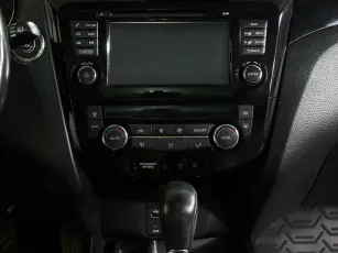 Nissan  12