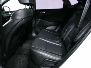 Hyundai  11