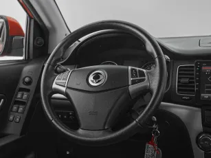 SsangYong  10