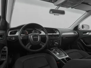 Audi  9