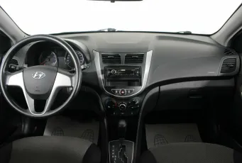 Hyundai  10