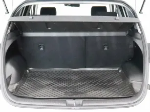 Hyundai  12
